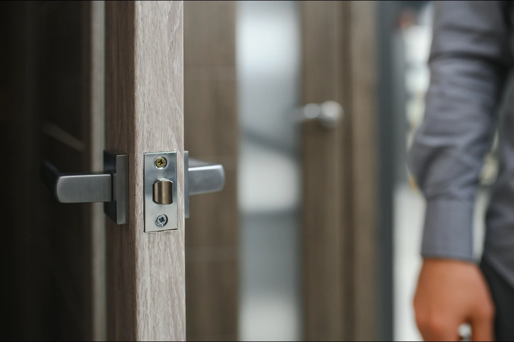 Four Big Reasons Why You Need a Deadbolt